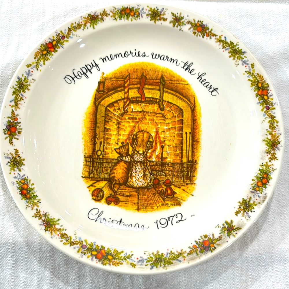 Vintage Holly Hobby Christmas Plate 1972